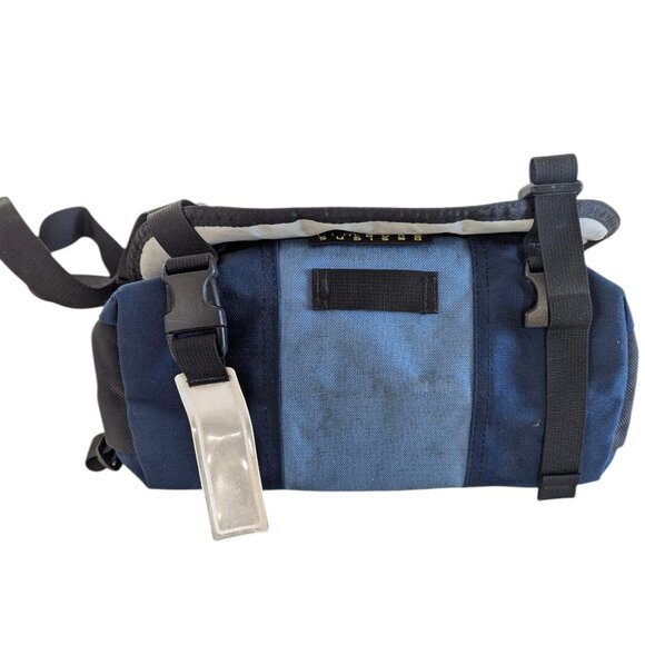 Timbuk2 2-toned Blue Messenger back with adjustable shoulder strap - Picture 7 of 10
